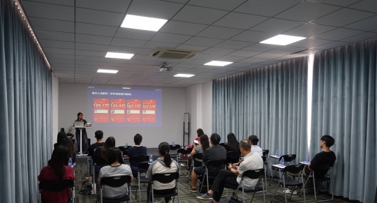江門(mén)華企第17期老客戶(hù)培訓(xùn)課現(xiàn)場(chǎng)爆滿(mǎn)助，制造業(yè)流量訂單雙飆升！